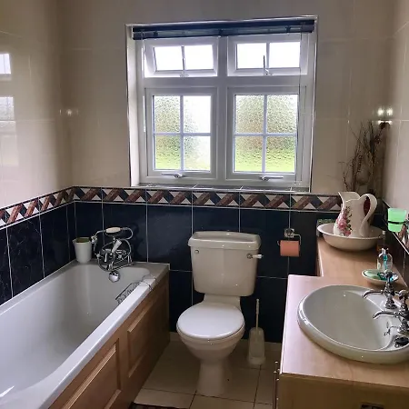 Alojamento de Acomodação e Pequeno-almoço Naomh Colman Gort