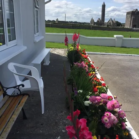 Bed and Breakfast Naomh Colman Gort